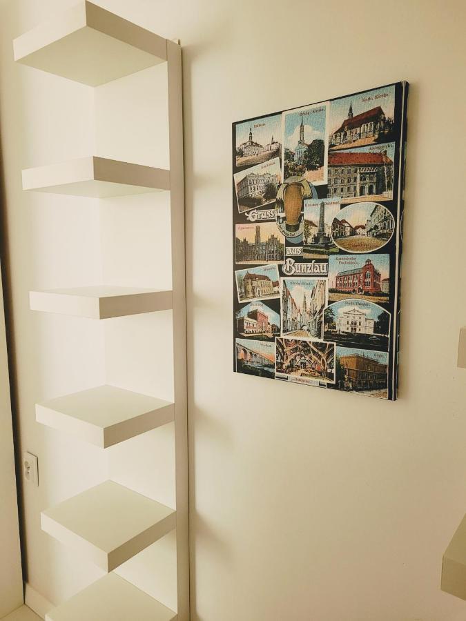 Boleslaviaapartments - Apartament Antonella ブンツラウ エクステリア 写真