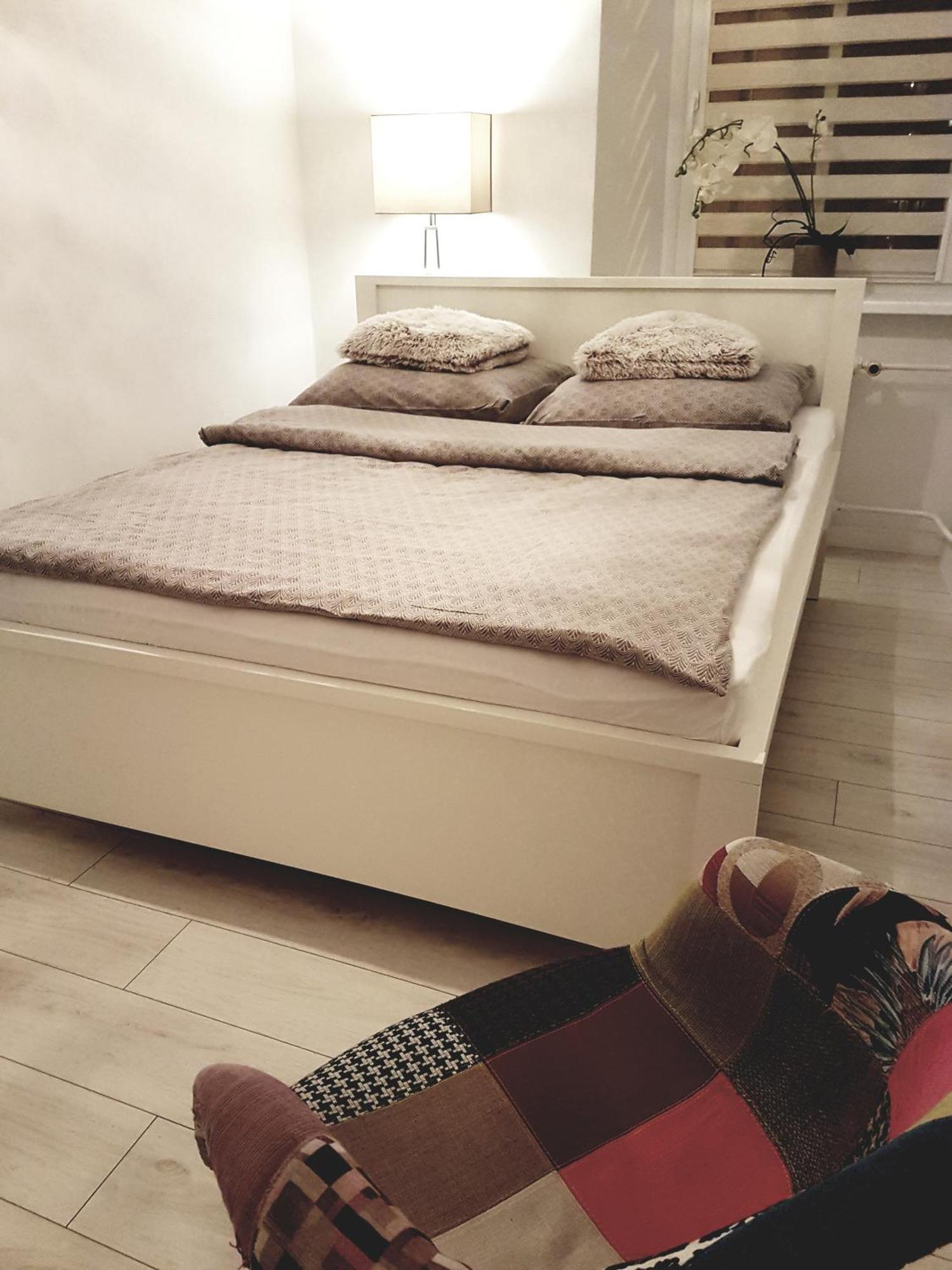 Boleslaviaapartments - Apartament Antonella ブンツラウ エクステリア 写真